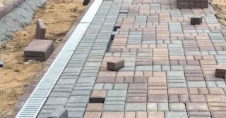 Укладка плитки на дорожке в Луховицах от 828 руб. - доступная стоимость