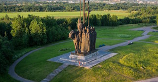 Благоустройство памятников в Луховицах от 931 руб. – компания ТротуарнаяПлитка